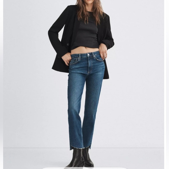 Rag & Bone Harlow NWT straight leg jeansin Marine wash.